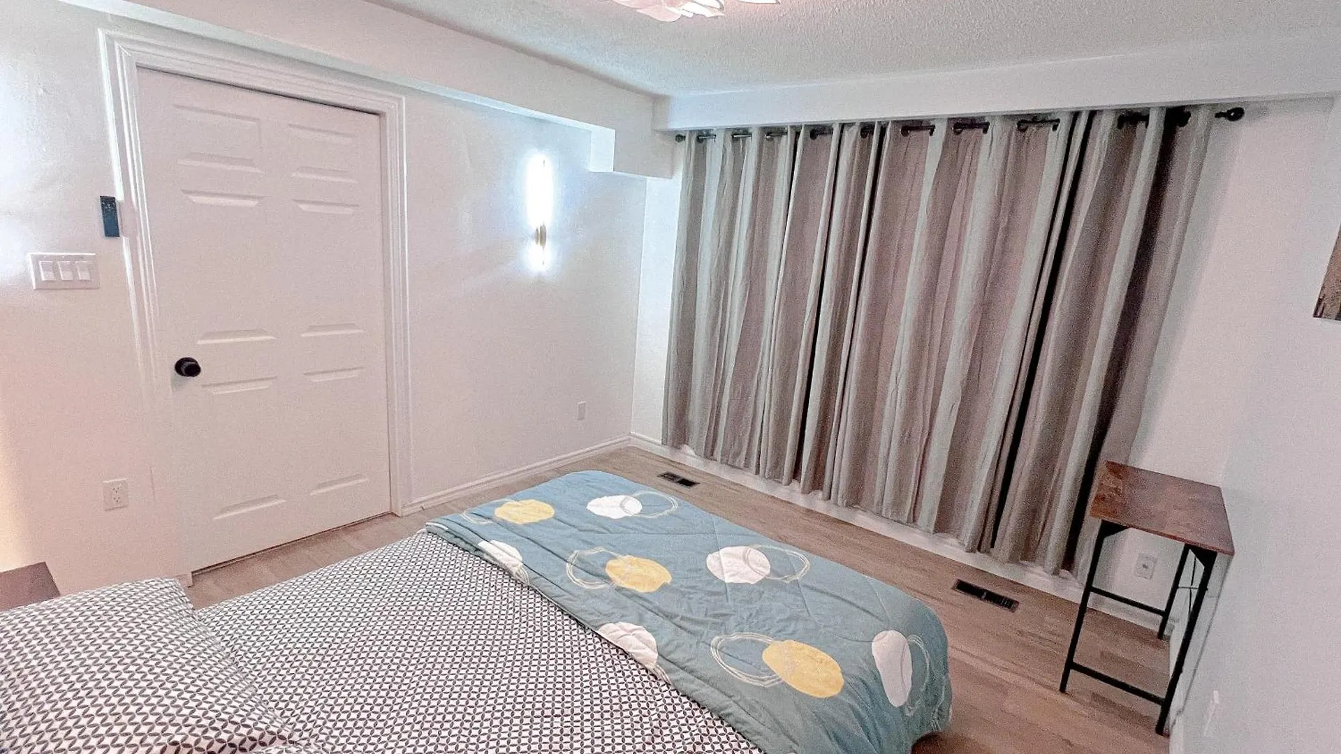 D10 Room Near Airport Brampton Canada